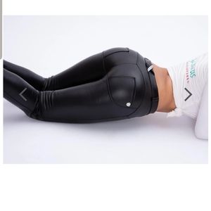 Mid/High Waist Shiny Black Eco-Leather Lifts &Supp